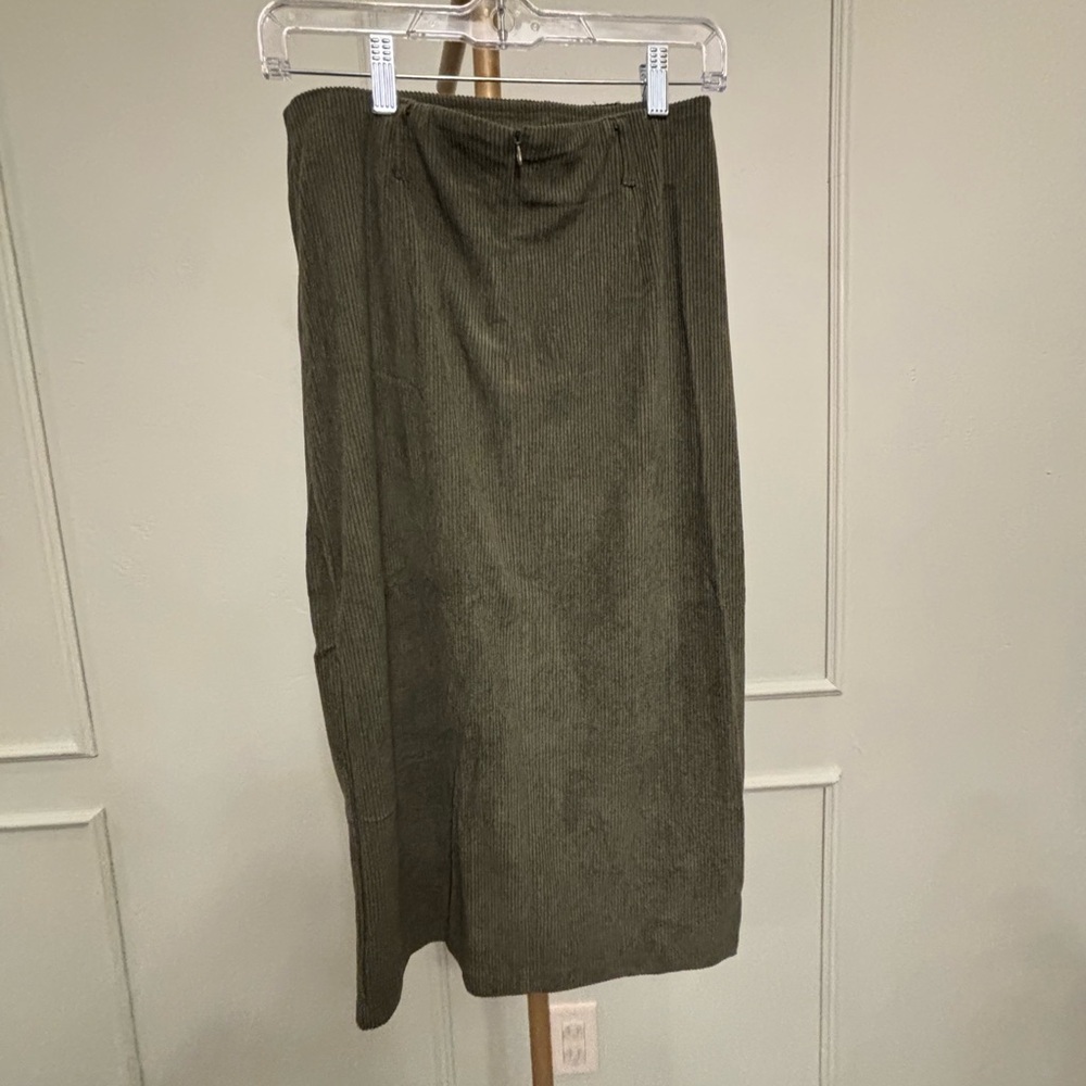 HALARA Skirt High Waisted Midi Corduroy Casual Olive Green MSRP $34.95 - Picture 3 of 5